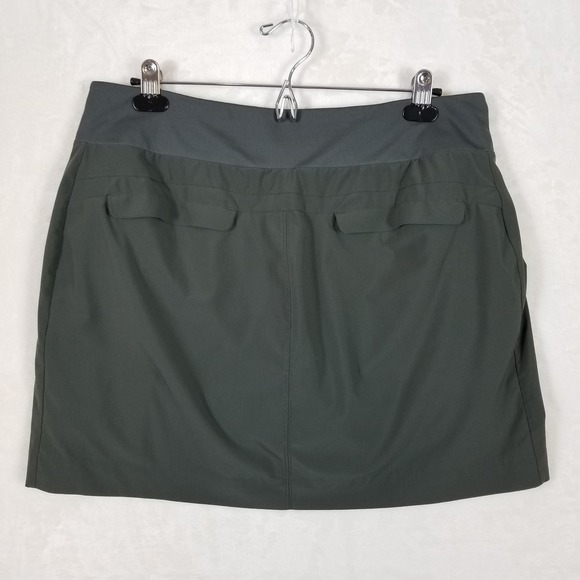 Athleta Soho Skort Womens 14 Green Charcoal Hiking Travel Activewear Skirt 280s - Picture 2 of 6